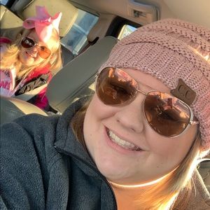 Meet your Posher, Alexandria